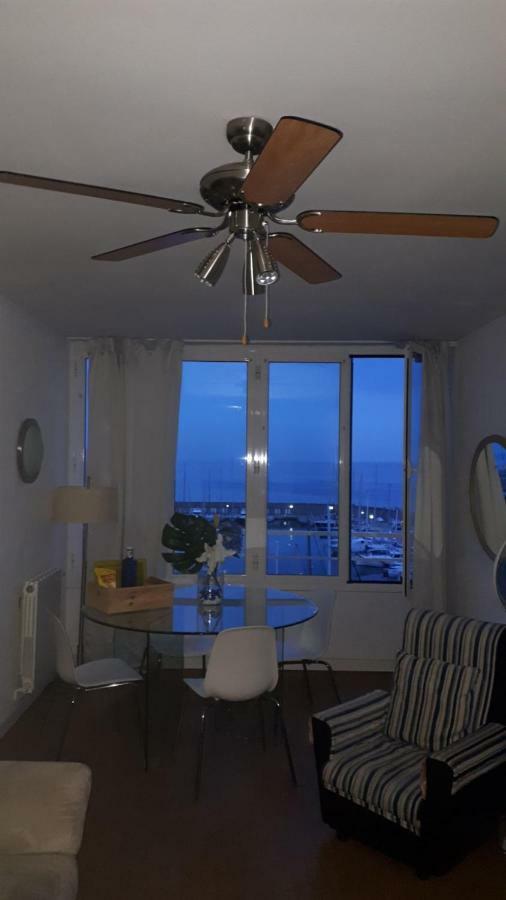 Candela'S Beach Port Masnou Ngoại thất bức ảnh